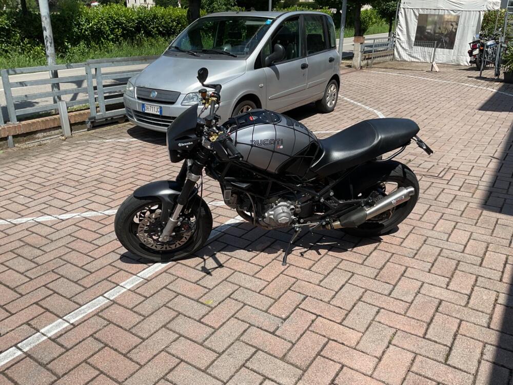 Ducati Monster 900 (1997 - 98)
