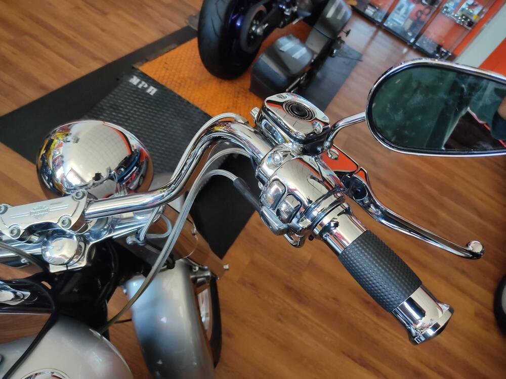 Harley-Davidson Fat Boy anniversario 100 anni bi-color argento e nero (6)