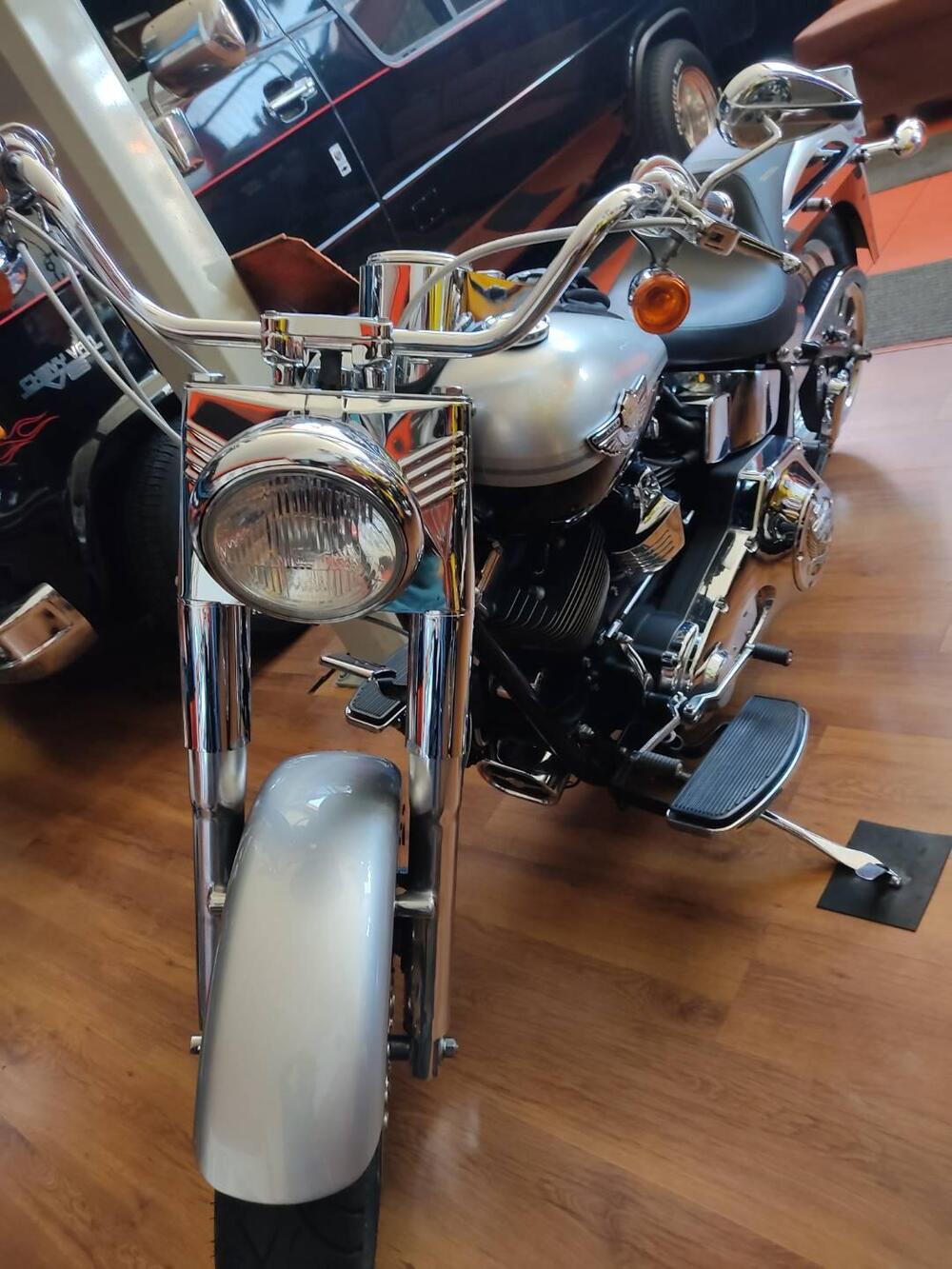 Harley-Davidson Fat Boy anniversario 100 anni bi-color argento e nero (9)