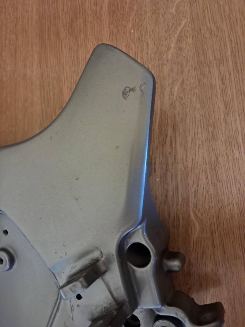 SUPPORTO PEDANA DX BREVA 850 1100 1200 Moto Guzzi (2)