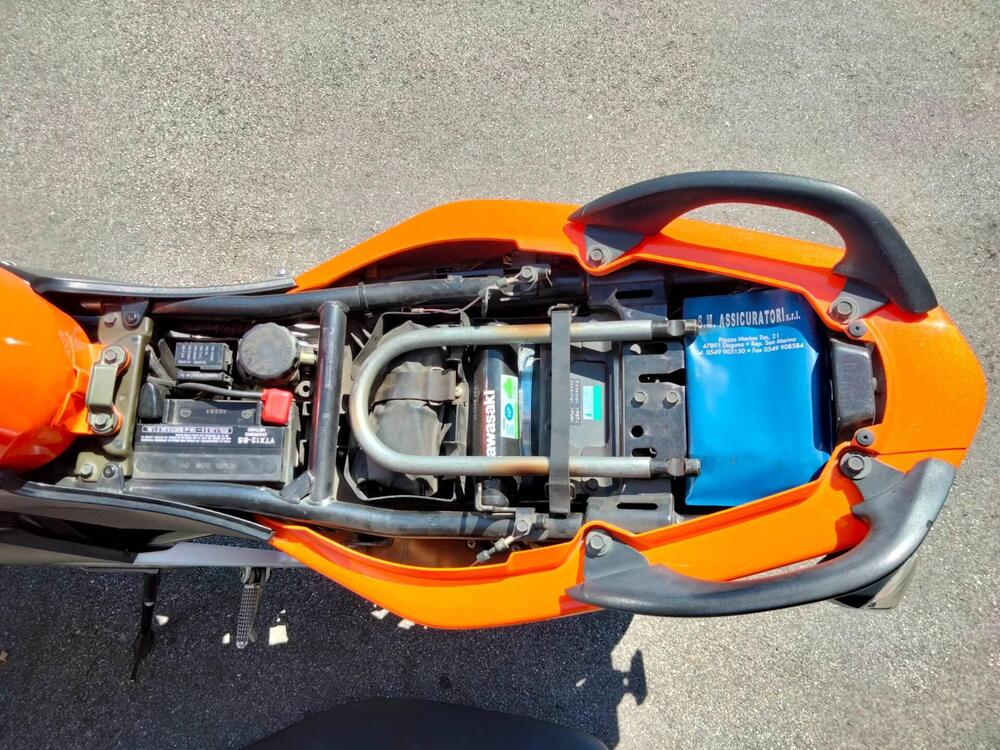 Kawasaki ER-6N (2006 - 09) (9)