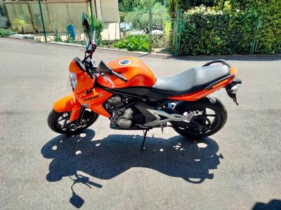 Kawasaki ER-6N (2006 - 09) usata
