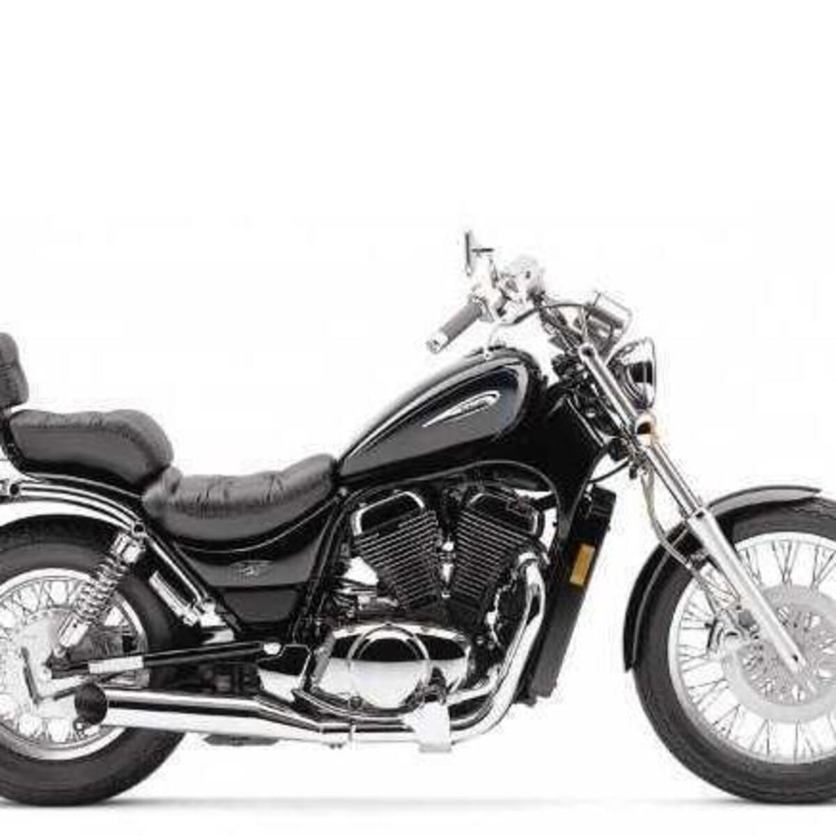 Suzuki VS 600 GL Intruder (1995 - 96)