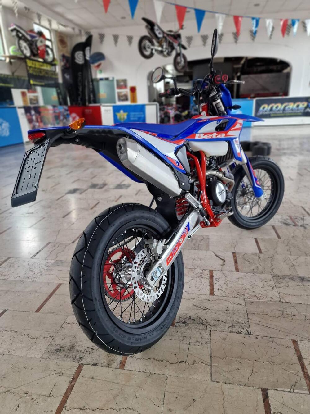 Betamotor RR 125 4T Motard R (2023 - 24) (5)