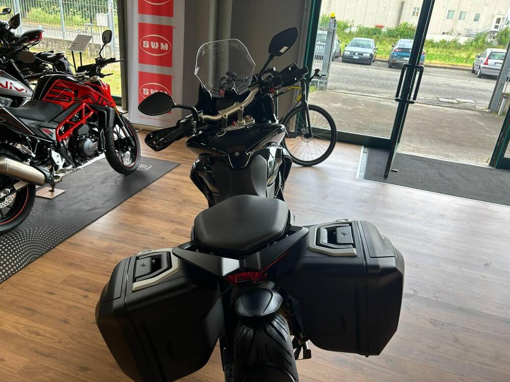 MV Agusta Turismo Veloce 800 Lusso SCS (2021 - 25) (20)