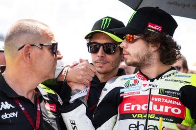 MotoGP 2024. Il saluto della VR46 a Marco Bezzecchi e viceversa