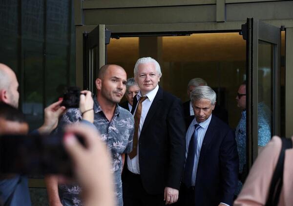 Assange, Putin e i media: siamo sicuri di essere noi i pi&ugrave; liberi?