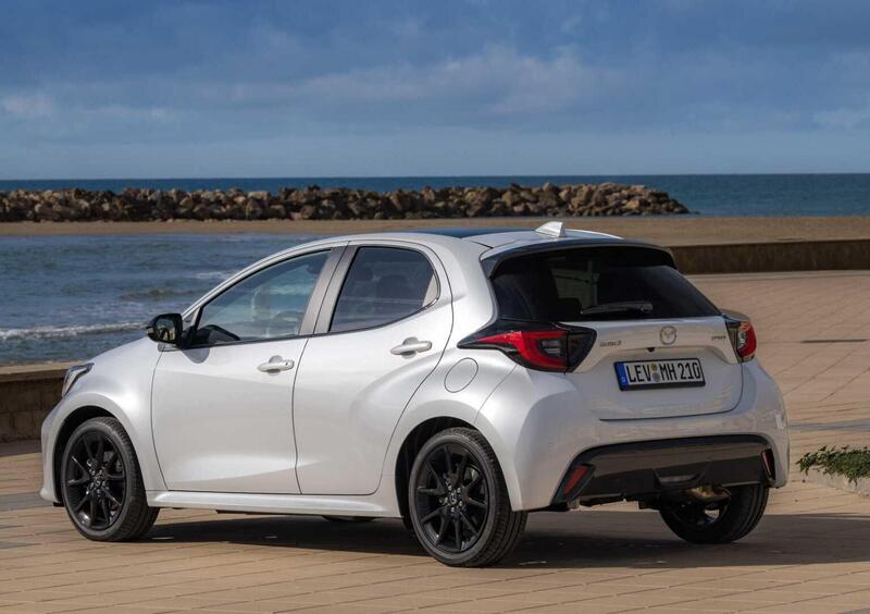 Mazda Mazda2 Hybrid (2023-->>) (4)