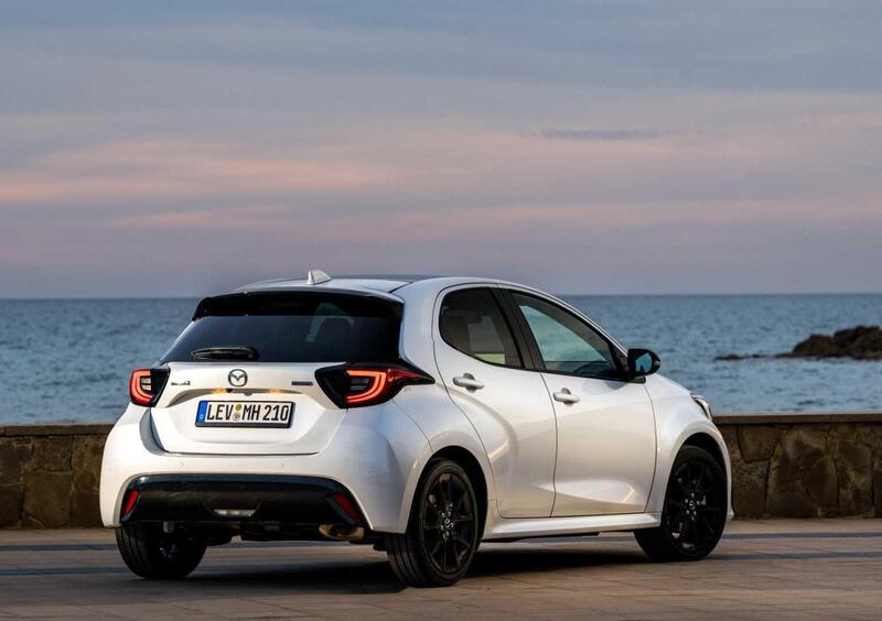 Mazda Mazda2 Hybrid (2023-->>) (5)