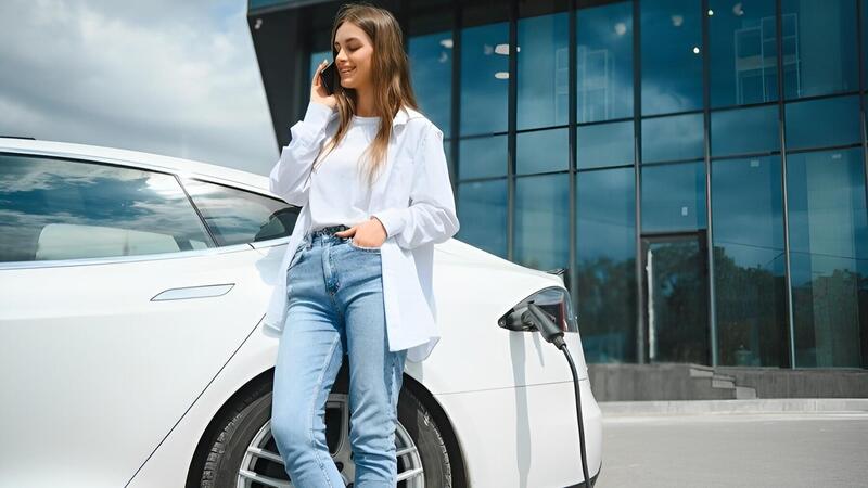 Auto elettriche? “Una follia”, per Tronchetti Provera (Pirelli), mentre ...