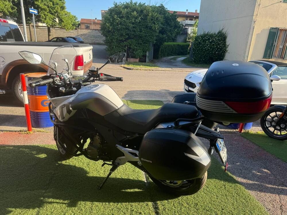 CFMOTO 650MT (2021 - 24) (4)