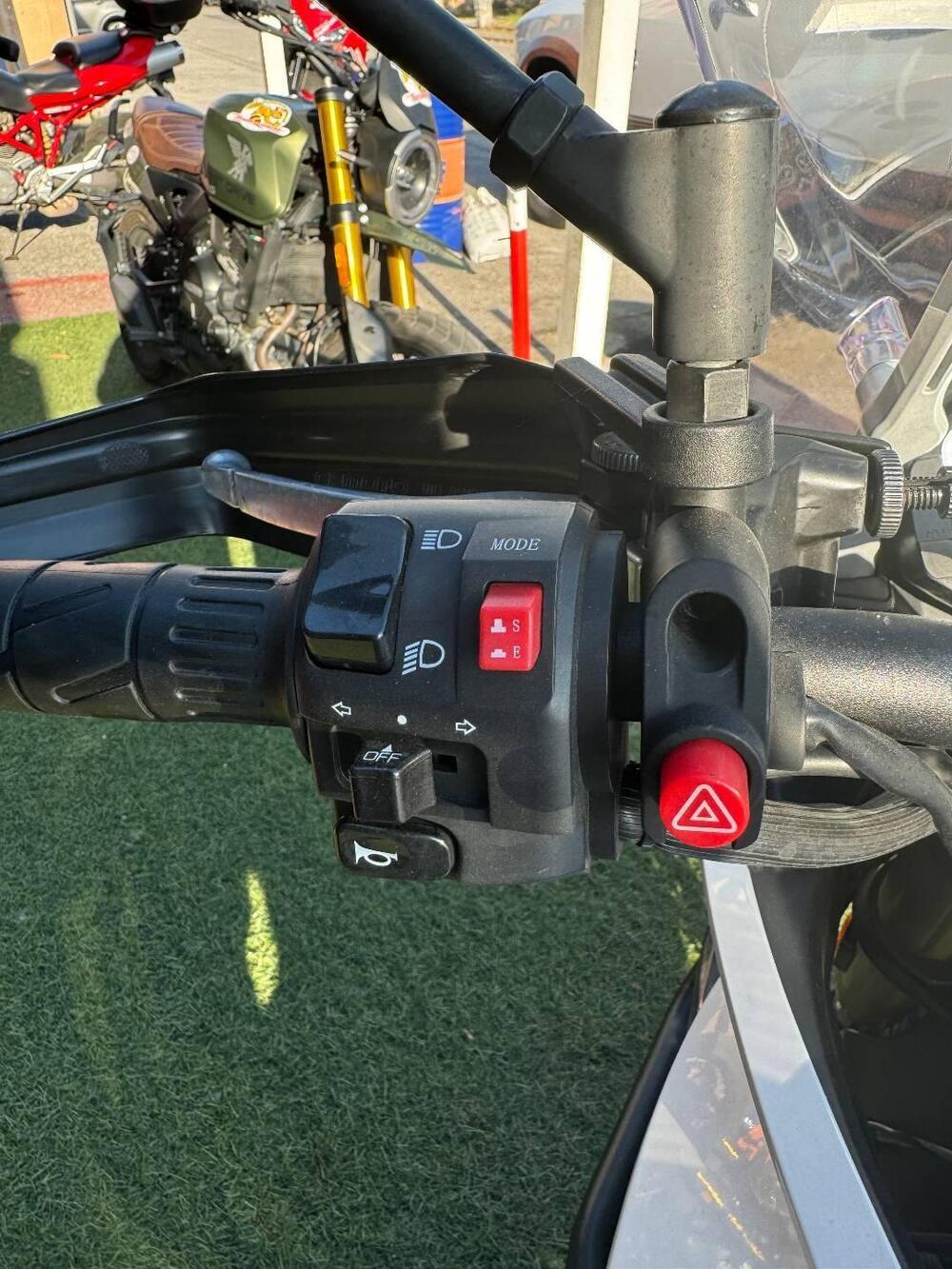 CFMOTO 650MT (2021 - 24) (10)