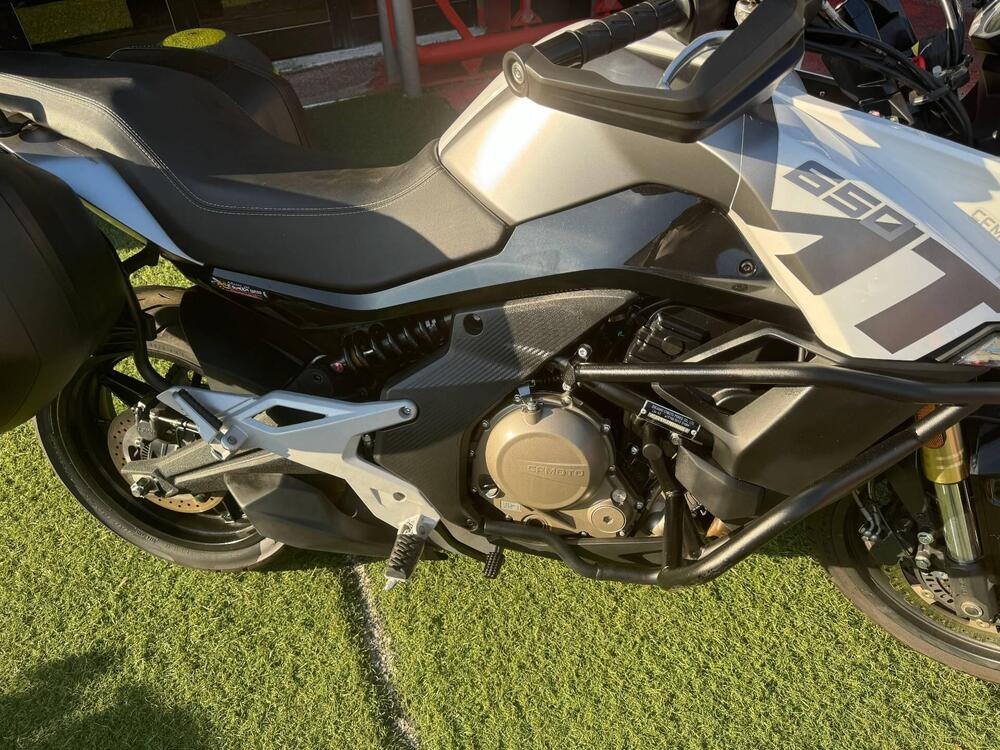 CFMOTO 650MT (2021 - 24) (16)