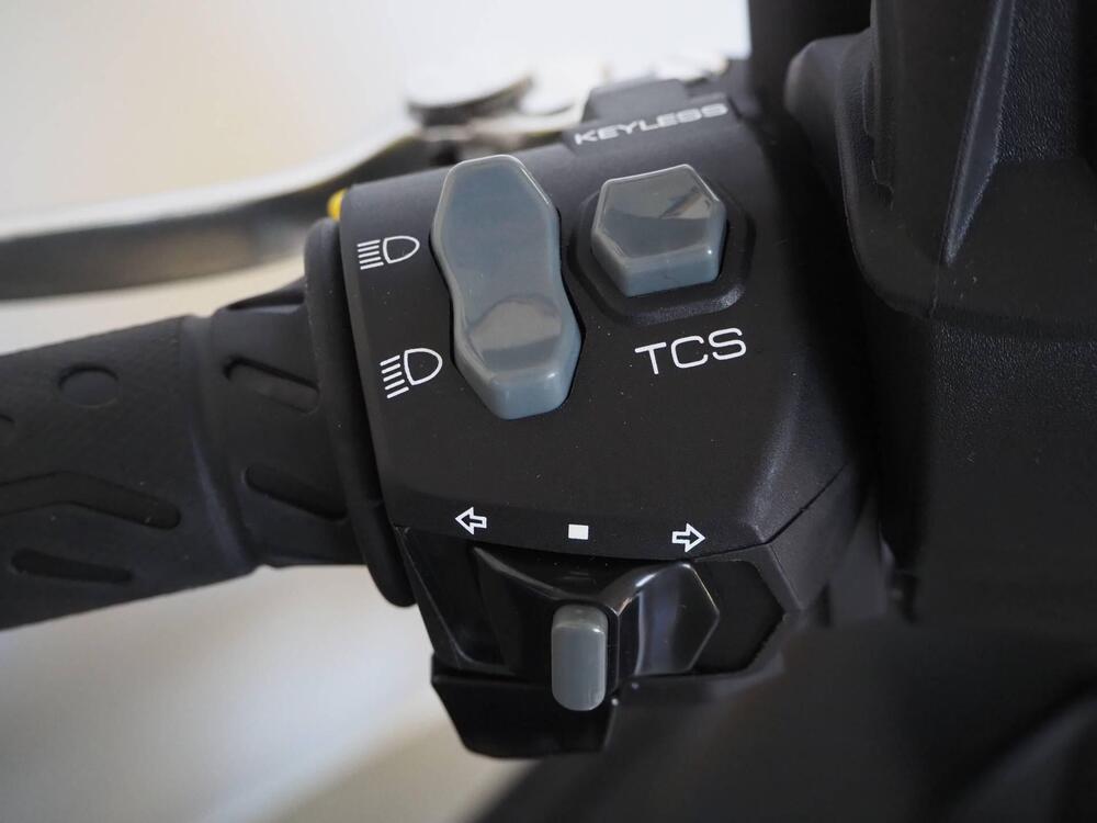 Kymco Downtown 350i GT (2024 - 26) (10)