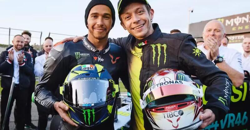 F1. Lewis Hamilton in MotoGP? Tutto vero. Pronto il team LH44 in stile VR46 di Valentino Rossi con Marc Marquez come pilota