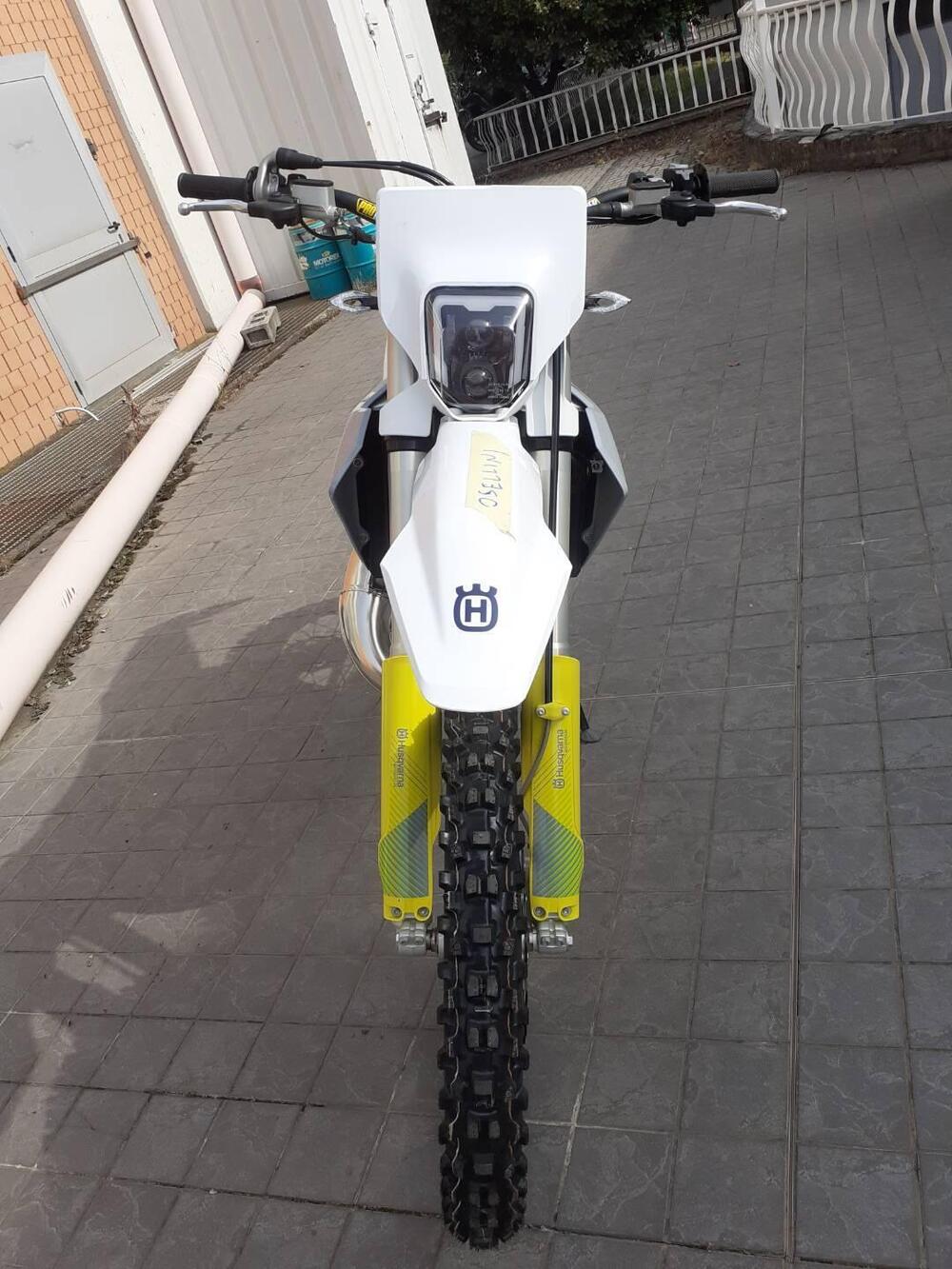 Husqvarna TE 125 (2025) (8)