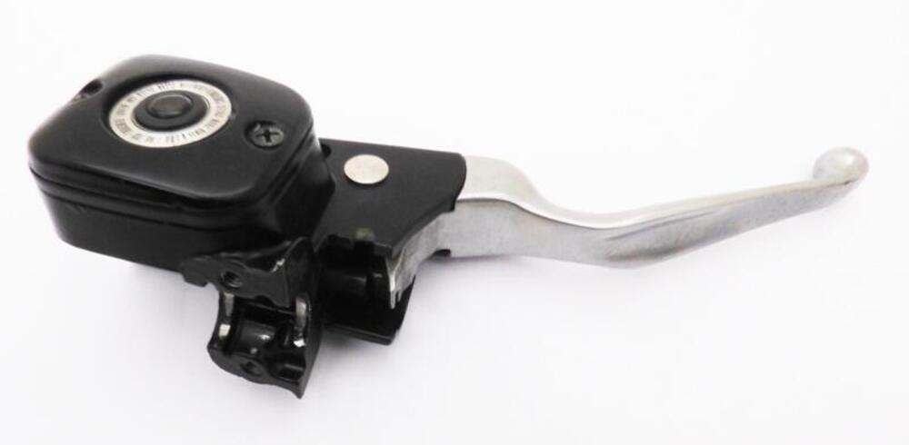 Pompa freno nera per Dyna dal 2008 al 2017 con dop 