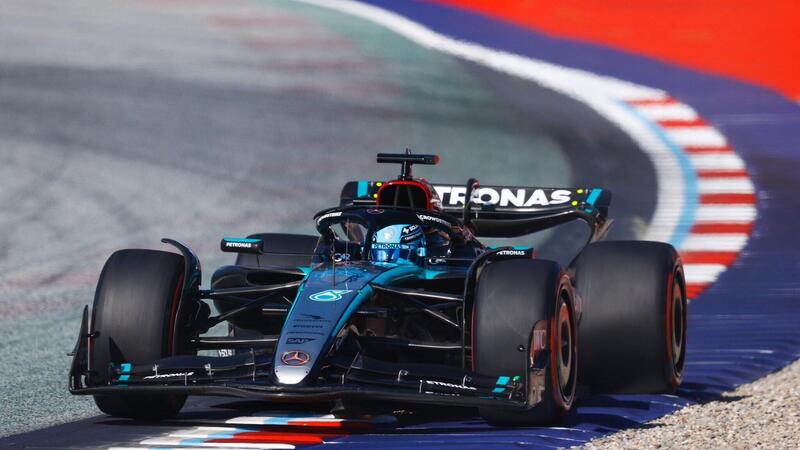 F1. George Russell vince un tumultuoso Gran Premio d&#039;Austria 2024! Contatto tra Verstappen e Lando Norris, costretto al ritiro