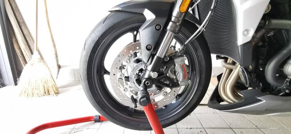 Triumph Street Triple RS (2020 - 22) (3)