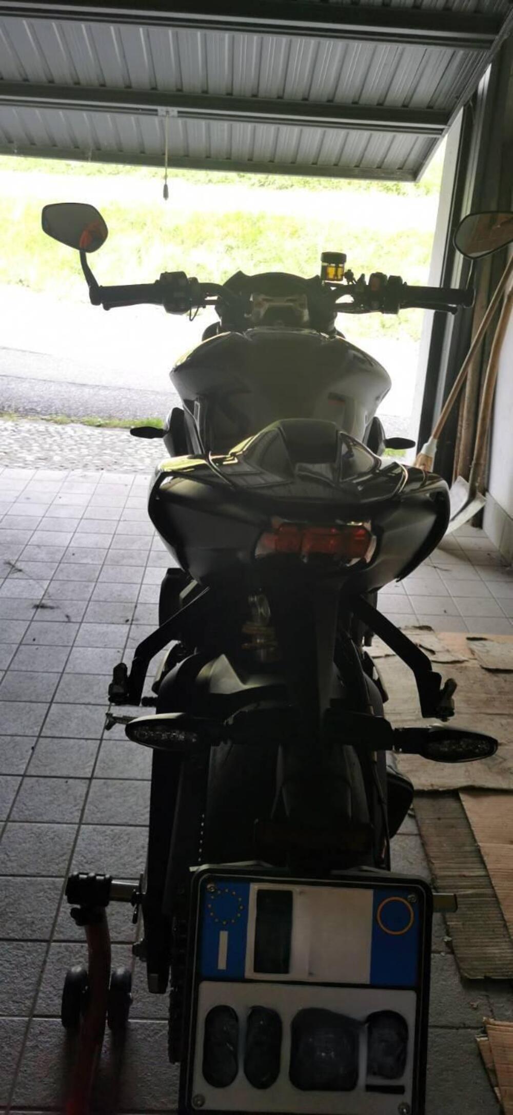 Triumph Street Triple RS (2020 - 22) (9)