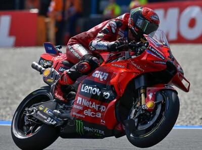 MotoGP 2024. DopoGP d'Olanda: Pecco Bagnaia in orbita, Marc Marquez sgambettato [VIDEO]