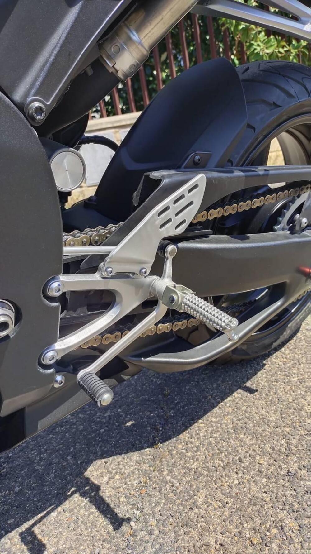 Yamaha YZF R1 (2007 - 08) (3)