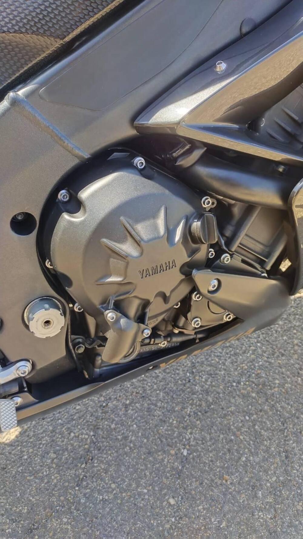 Yamaha YZF R1 (2007 - 08) (7)