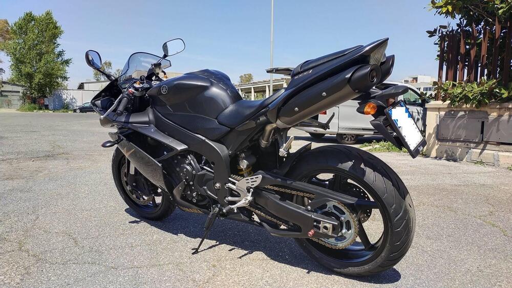 Yamaha YZF R1 (2007 - 08) (13)