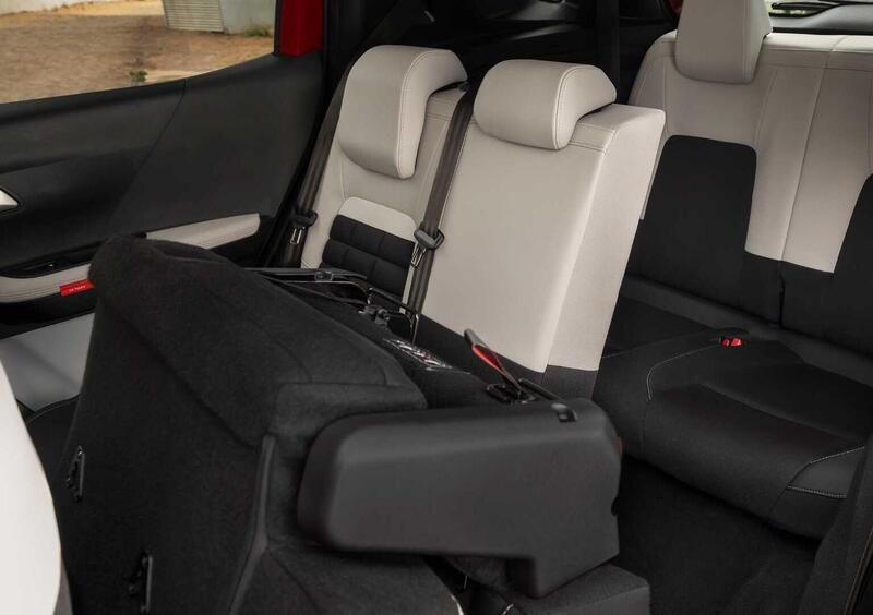 Citroen e-C3 Aircross (2024-25) (11)