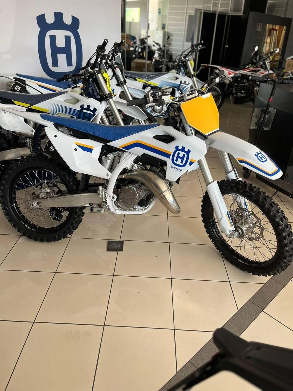 Husqvarna TC 125 Heritage (2023) (4)