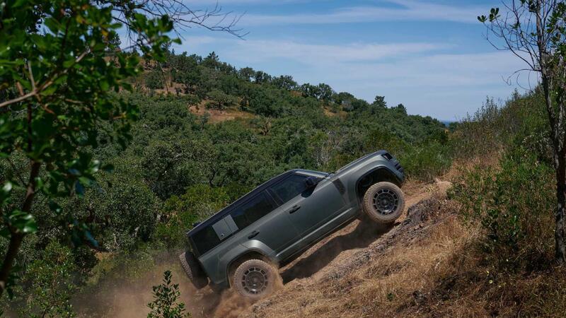 Land Rover Defender Octa: pronta a tutto, e il prezzo non si discute... [VIDEO]