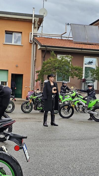 Banda Kawasaki, il nuovo singolo di Achille Lauro: nel video la gamma Kawa