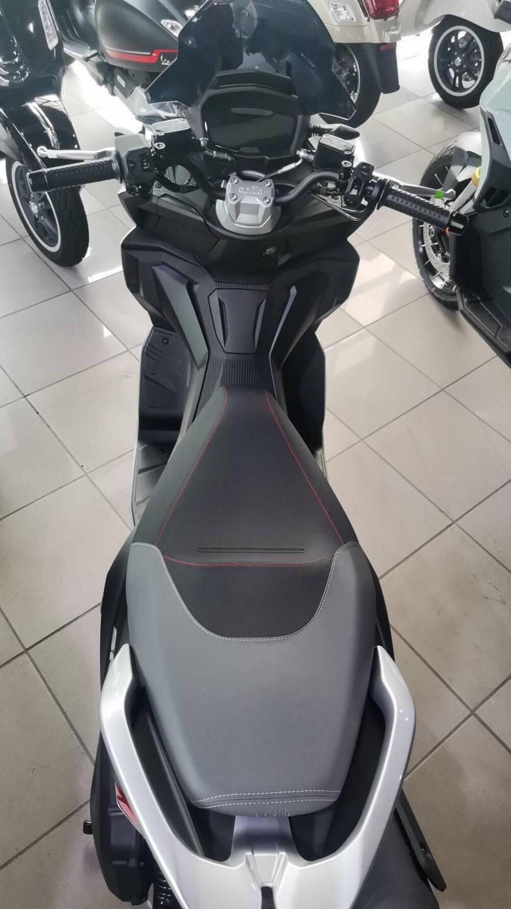 Aprilia SR GT 200 Sport (2022 - 24) (4)