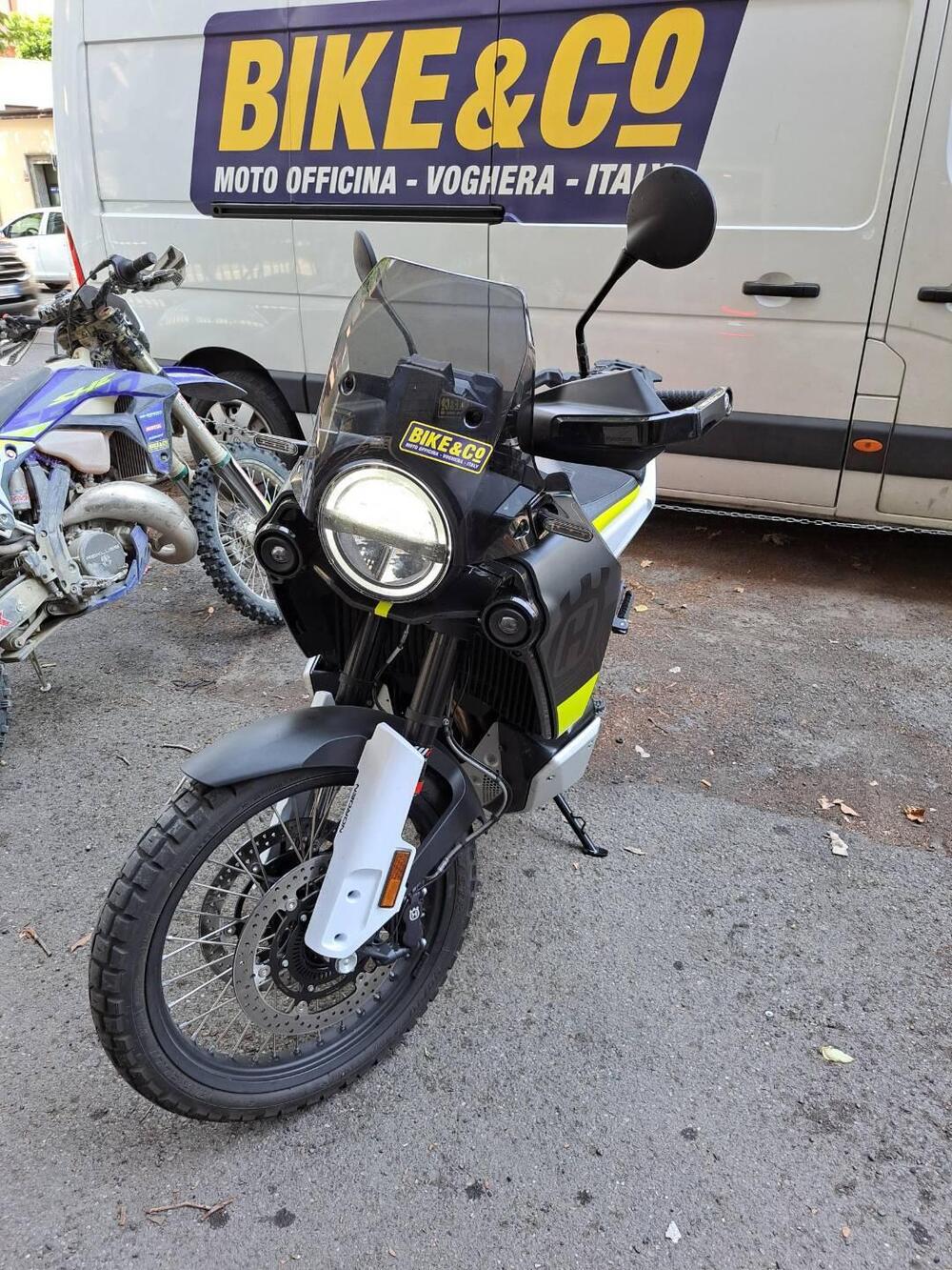 Husqvarna Norden 901 (2022 - 25) (2)