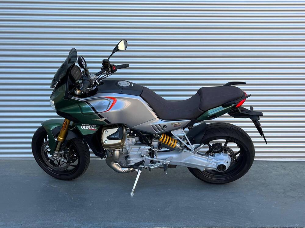 Moto Guzzi V100 Mandello S (2022 - 24) (7)