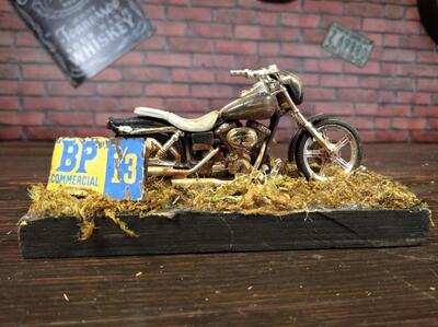Diorama con Dyna Wide Glide American Wheels 