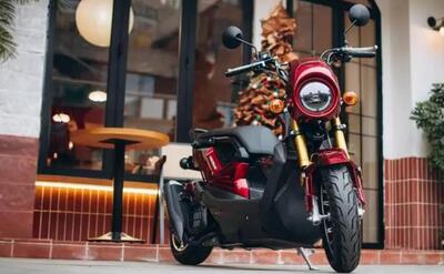 Haochen HS 150 T-B, lo scooter cinese che sogna le grandi cruiser