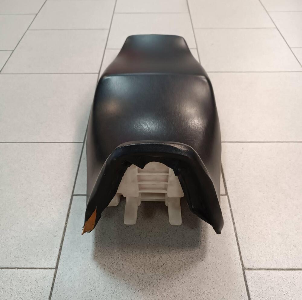 Sella FZR1000 Ex-up Yamaha (5)