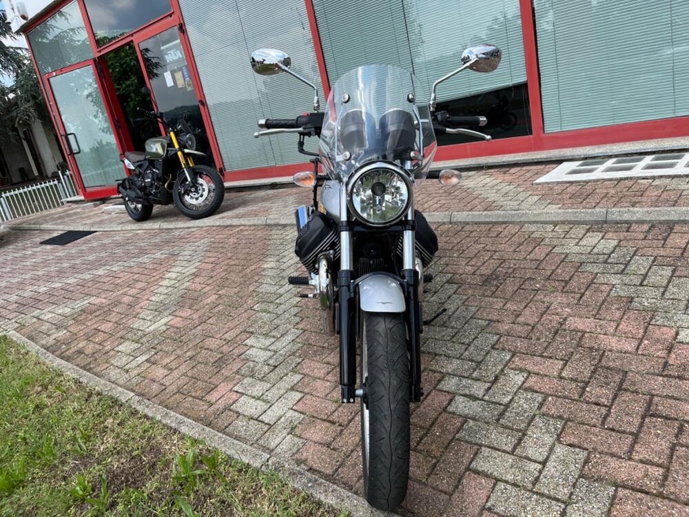 Moto Guzzi V7 III Special (2017 - 20) (5)