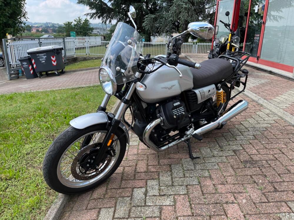 Moto Guzzi V7 III Special (2017 - 20) (7)