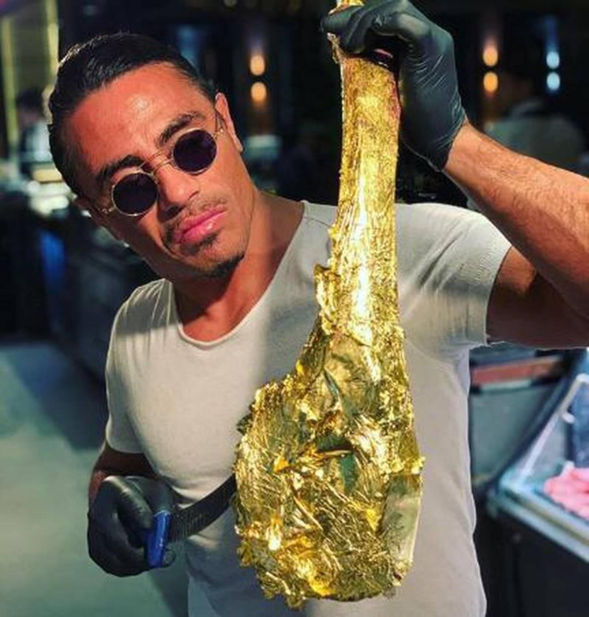 La cotoletta d&#039;oro di Salt Bae