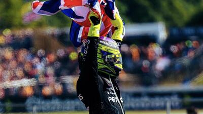 F1. Hamilton torna a vincere al GP di Gran Bretagna: "Non riesco a smettere di piangere. E' stata dura questa attesa"