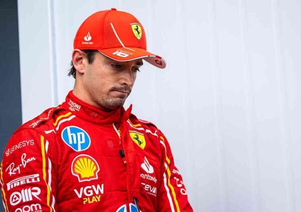 &quot;Una gara buttata nel cesso&quot;: Leclerc commenta il disastro Ferrari a Silverstone. Ma cosa succede a Maranello? 
