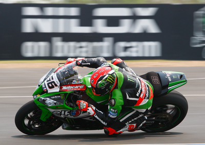 SBK, Rea subito davanti a tutti a Buriram