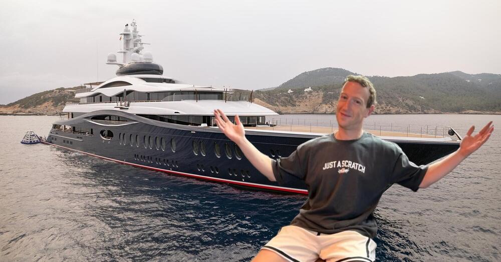 Ma cosa ci fa Mark Zuckerberg in Italia? Ecco il suo mega yacht avvistato a Castellammare di Stabia per le vacanze nel Mediterraneo di mr. Facebook... [VIDEO]