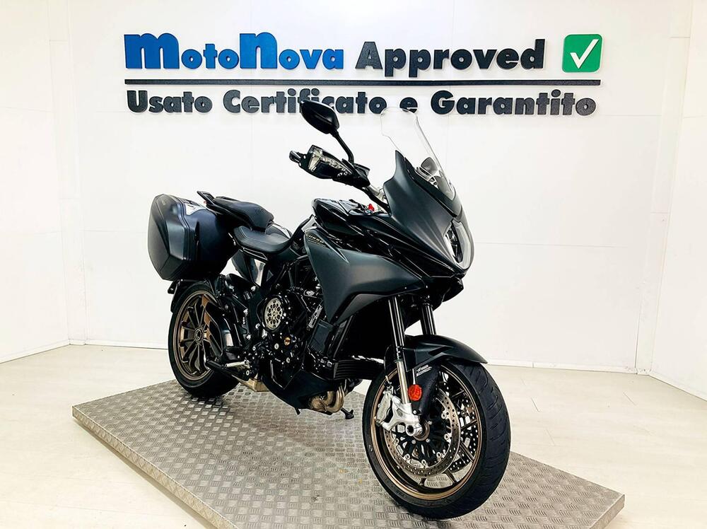 MV Agusta Turismo Veloce 800 Lusso SCS (2021 - 25) (3)