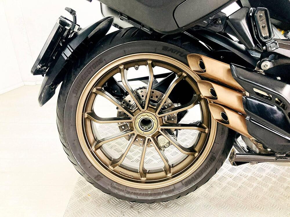 MV Agusta Turismo Veloce 800 Lusso SCS (2021 - 25) (7)