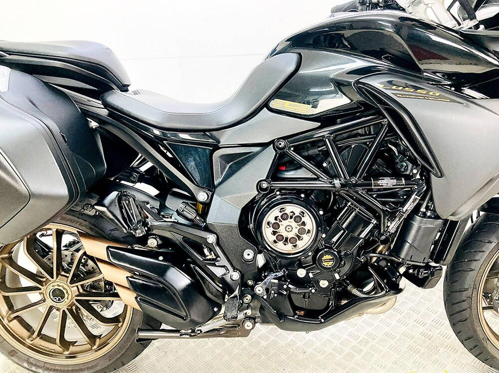 MV Agusta Turismo Veloce 800 Lusso SCS (2021 - 25) (8)