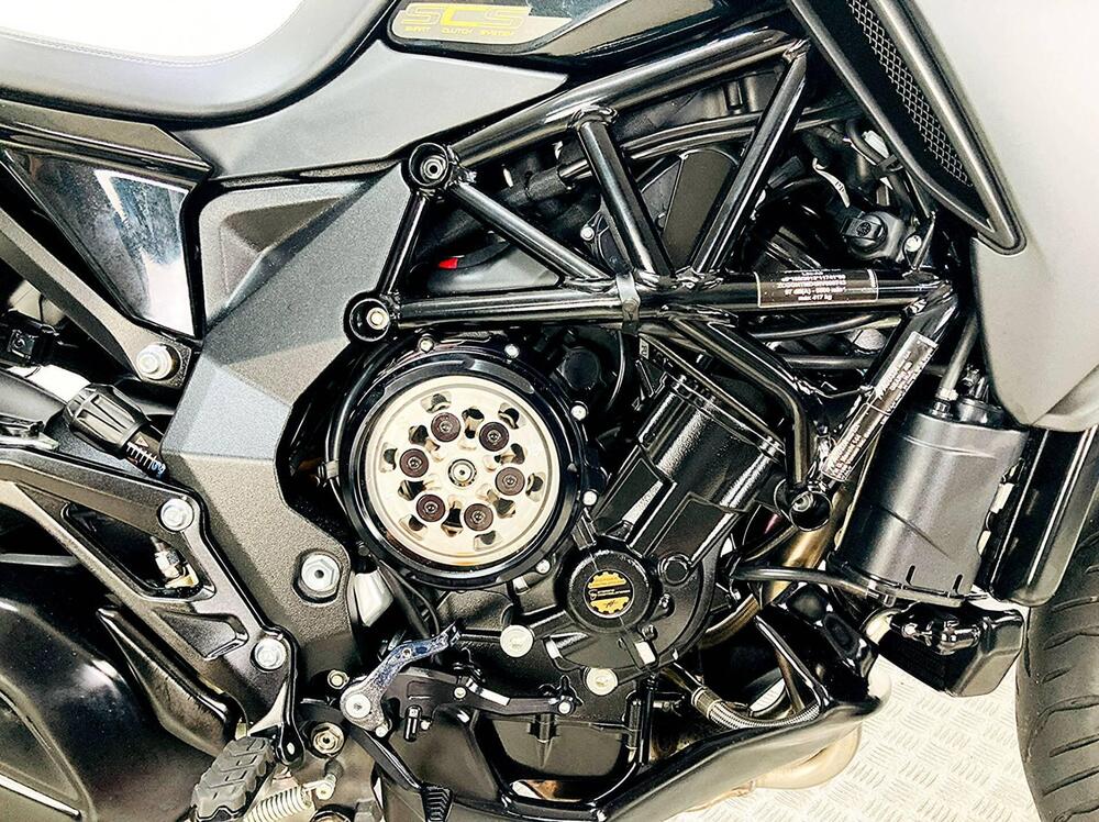 MV Agusta Turismo Veloce 800 Lusso SCS (2021 - 25) (9)