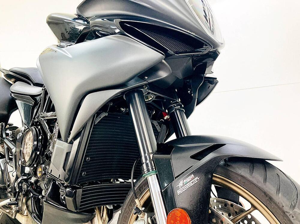 MV Agusta Turismo Veloce 800 Lusso SCS (2021 - 25) (12)